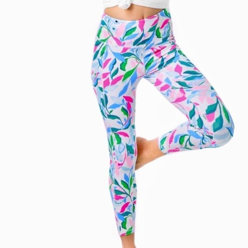 NWOT Lilly Pulitzer 24" Weekender Midi Leggings Resort White Holding Court